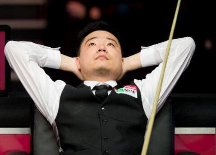 造热点话题 造热点话题